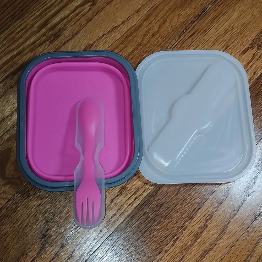 Pink Silicone Collapsible Lunch Dish with Lid & Utensil.